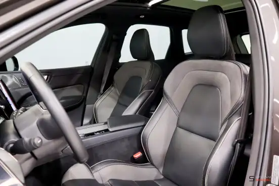 VOLVO-XC60-2022