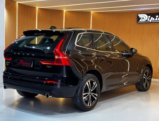 VOLVO-XC60-2.0 T5 GASOLINA MOMENTUM AWD GEARTRONIC VOLVO-XC60-2018