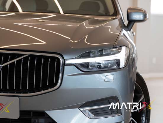 VOLVO-XC60-2021