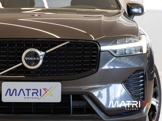VOLVO-XC60-2021
