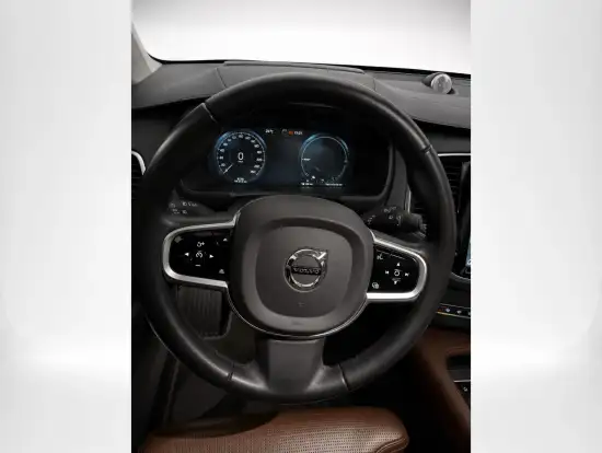 VOLVO-XC90-2019