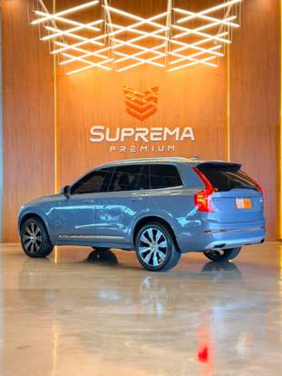 VOLVO-XC90-2021