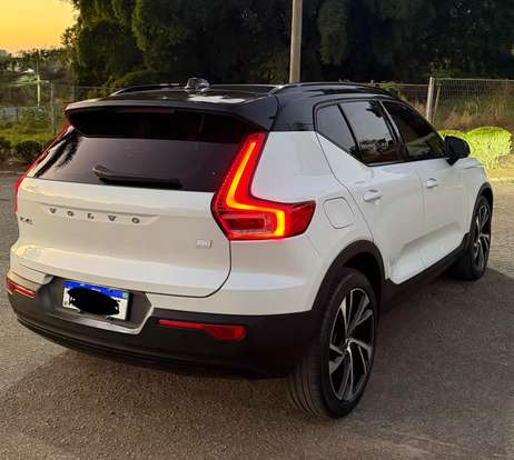 VOLVO-XC40-1.5 T5 RECHARGE R-DESIGN GEARTRONIC VOLVO-XC40-2021