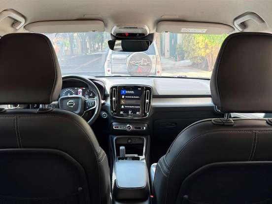VOLVO-XC40-2.0 T5 GASOLINA MOMENTUM AWD GEARTRONIC VOLVO-XC40-2019