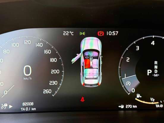 VOLVO-XC40-2.0 T5 GASOLINA MOMENTUM AWD GEARTRONIC VOLVO-XC40-2019