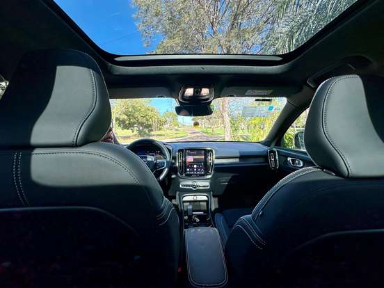 VOLVO-XC40-P6 RECHARGE ELECTRIC PLUS VOLVO-XC40-2024