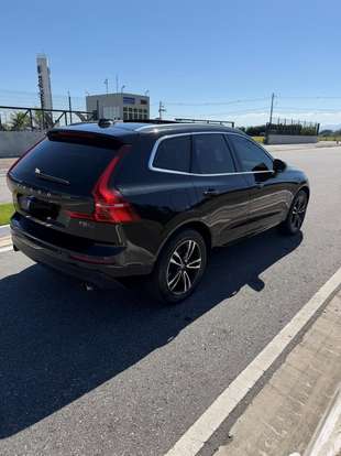 VOLVO-XC60-2.0 T5 GASOLINA MOMENTUM AWD GEARTRONIC VOLVO-XC60-2017