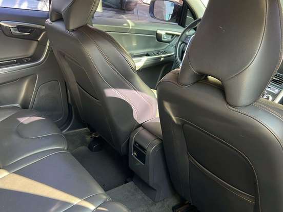 VOLVO-XC60-2.0 T5 MOMENTUM GASOLINA 4P AUTOMÁTICO VOLVO-XC60-2015