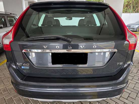 VOLVO-XC60-2.0 T5 MOMENTUM GASOLINA 4P AUTOMÁTICO VOLVO-XC60-2015