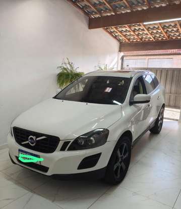 VOLVO-XC60-2012