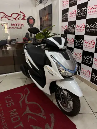 YAMAHA FLUO 125 HYBRID CONNECTED ABS YAMAHA FLUO 125 HYBRID CONNECTED ABS