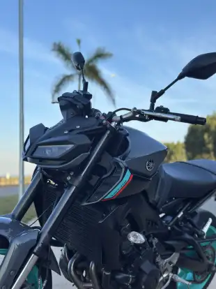 YAMAHA-MT-09-2024