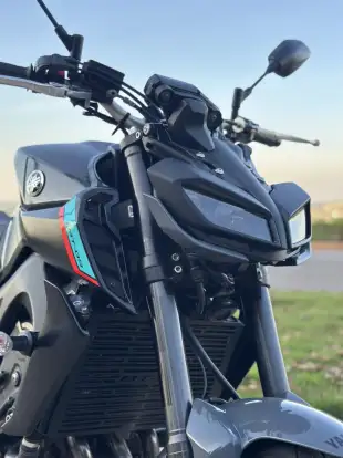 YAMAHA-MT-09-2024