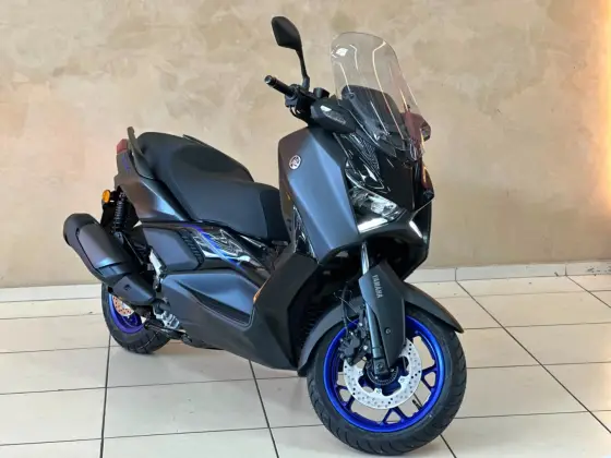 YAMAHA XMAX 300 CONNECTED ABS YAMAHA XMAX 300 CONNECTED ABS