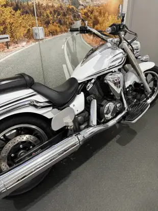 YAMAHA-XVS950A MIDNIGHT STAR-2014