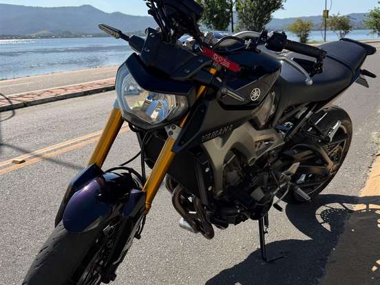 YAMAHA-MT-09 YAMAHA-MT-09-2015
