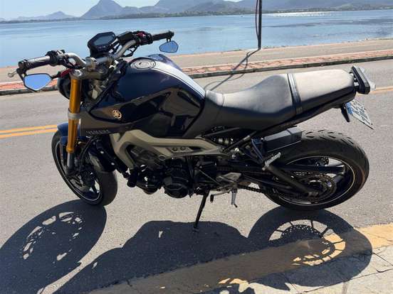 YAMAHA-MT-09 YAMAHA-MT-09-2015