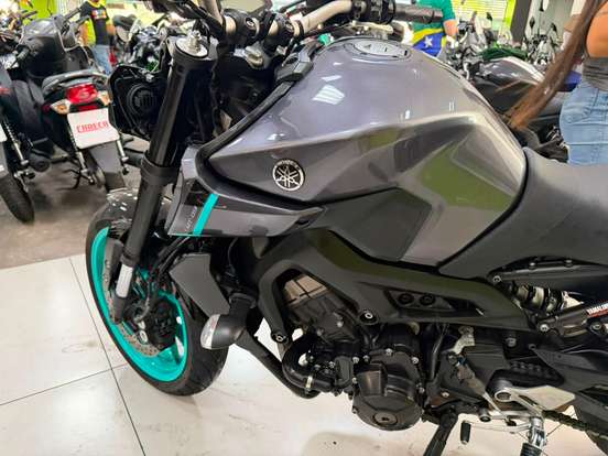 YAMAHA-MT-09 YAMAHA-MT-09-2025