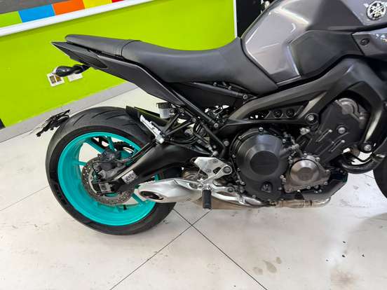 YAMAHA-MT-09-2025