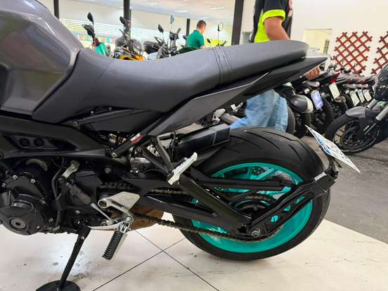 YAMAHA-MT-09 YAMAHA-MT-09-2025