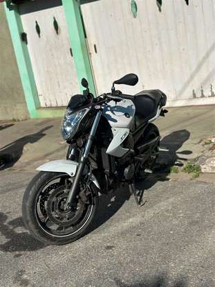 YAMAHA-XJ6 N-2012