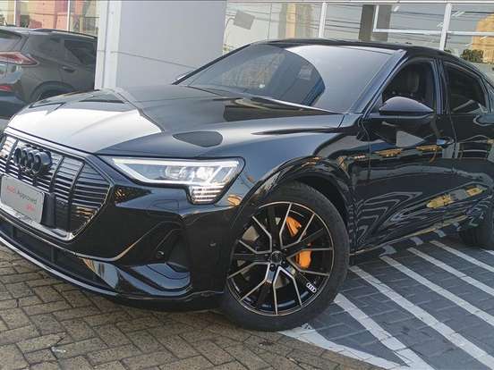 AUDI-E-TRON-ELÉTRICO SPORTBACK PERFORMANCE BLACK QUATTRO AUDI-E-TRON-2020