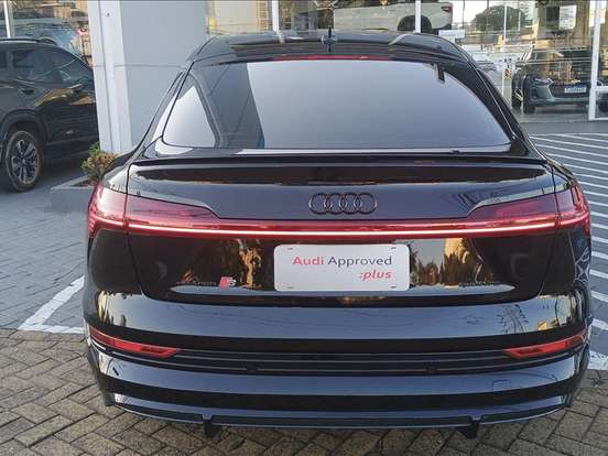 AUDI-E-TRON-ELÉTRICO SPORTBACK PERFORMANCE BLACK QUATTRO AUDI-E-TRON-2020