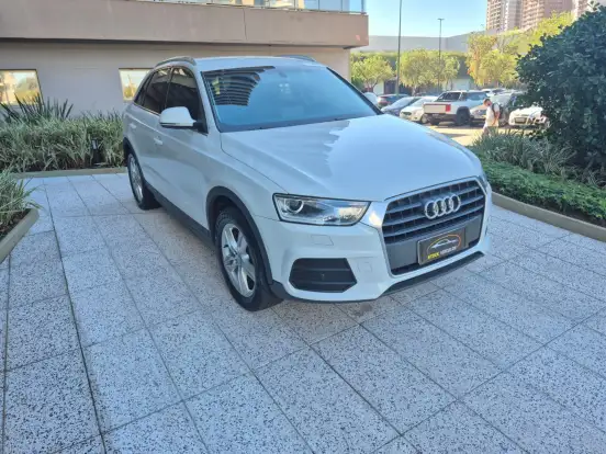 AUDI-Q3-2018