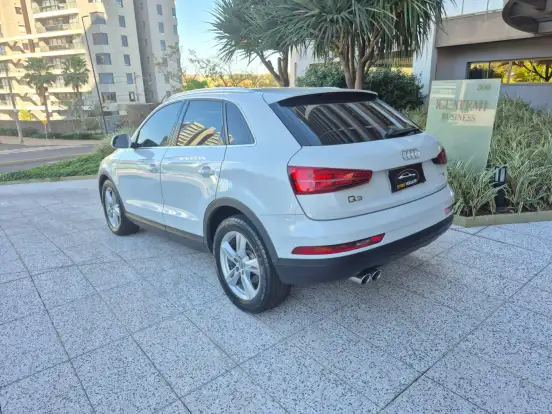 AUDI-Q3-2018