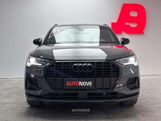 AUDI-Q3-2021