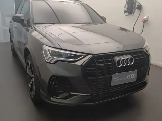 AUDI-Q3-2.0 40 TFSI GASOLINA PERFORMANCE BLACK QUATTRO TIPTRONIC AUDI-Q3-2023