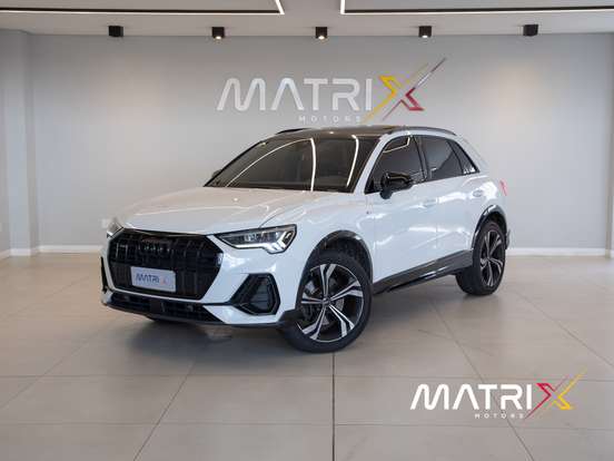 AUDI-Q3-2023