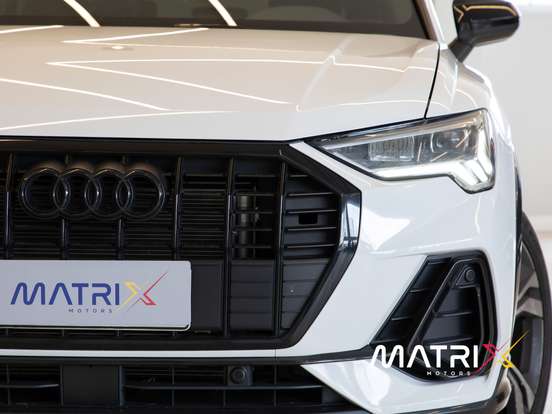 AUDI-Q3-2023