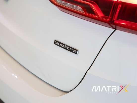 AUDI-Q3-2023