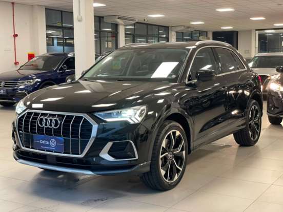 AUDI-Q3-2022
