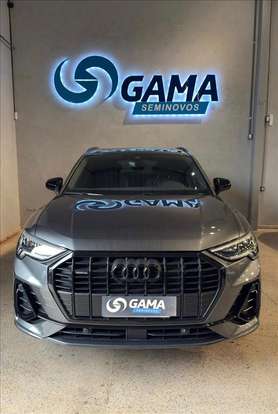 AUDI-Q3-2024
