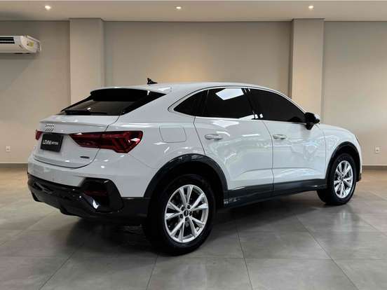 AUDI-Q3-2.0 40 TFSI GASOLINA SPORTBACK PERFORMANCE QUATTRO TIPTRONIC AUDI-Q3-2022