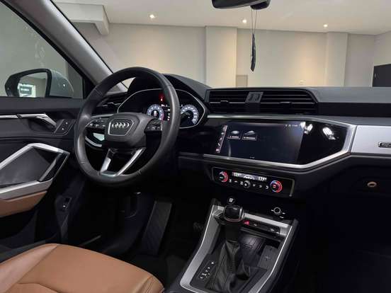 AUDI-Q3-2.0 40 TFSI GASOLINA SPORTBACK PERFORMANCE QUATTRO TIPTRONIC AUDI-Q3-2022