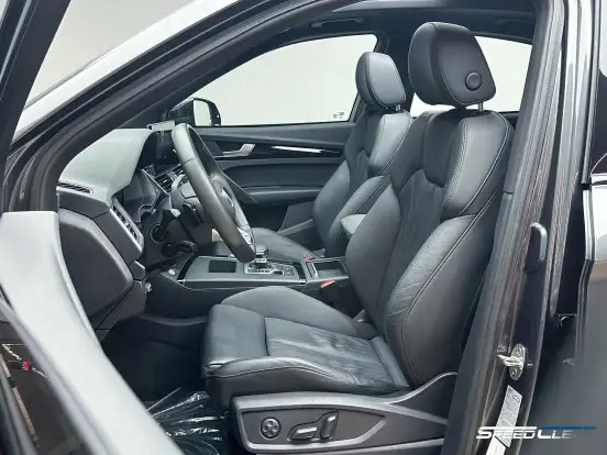 AUDI-Q5-2022
