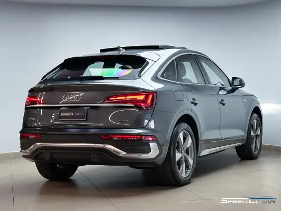 AUDI-Q5-2022