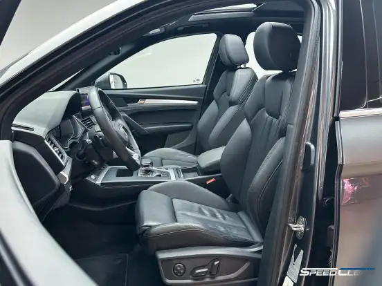 AUDI-Q5-2022