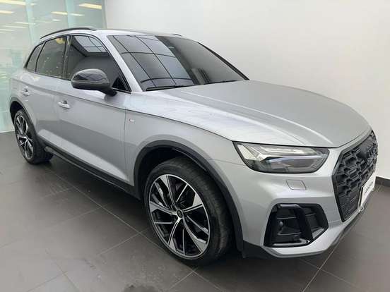 AUDI-Q5-2.0 45 TFSI GASOLINA S LINE BLACK QUATTRO S TRONIC AUDI-Q5-2024