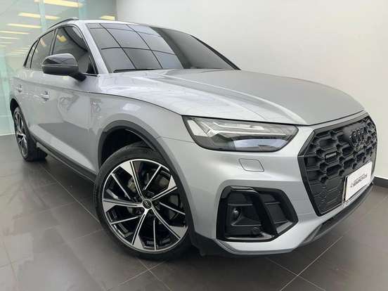 AUDI-Q5-2024