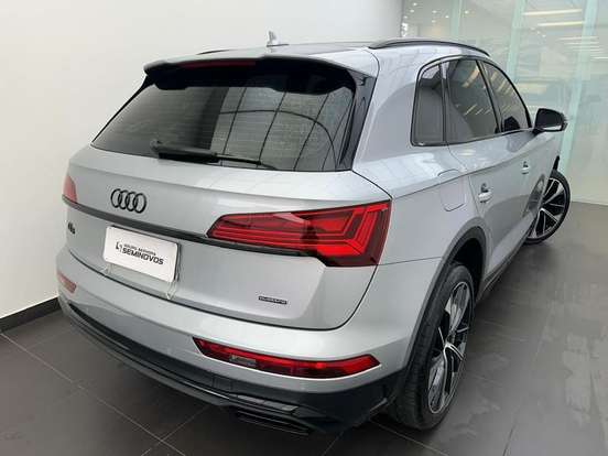 AUDI-Q5-2.0 45 TFSI GASOLINA S LINE BLACK QUATTRO S TRONIC AUDI-Q5-2024