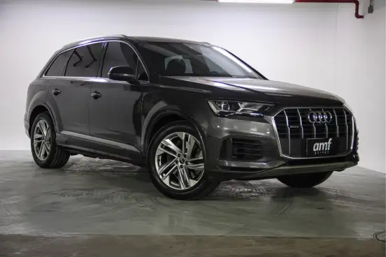 AUDI-Q7-2022