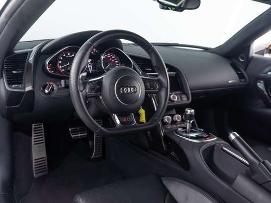 AUDI-R8-5.2 FSI COUPE PLUS QUATTRO V10 40V GASOLINA 2P S TRONIC AUDI-R8-2014