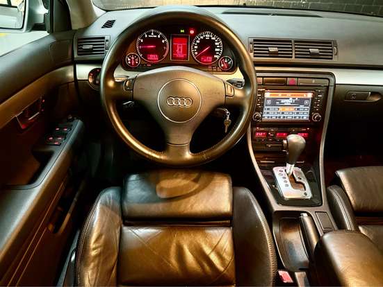 AUDI-A4-2003
