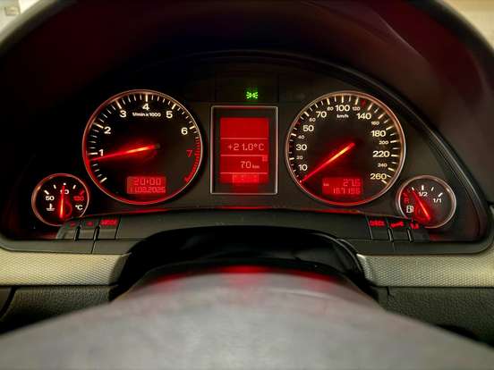 AUDI-A4-1.8 20V TURBO GASOLINA 4P AUTOMÁTICO AUDI-A4-2003