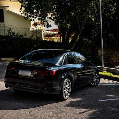 AUDI-A4-2017
