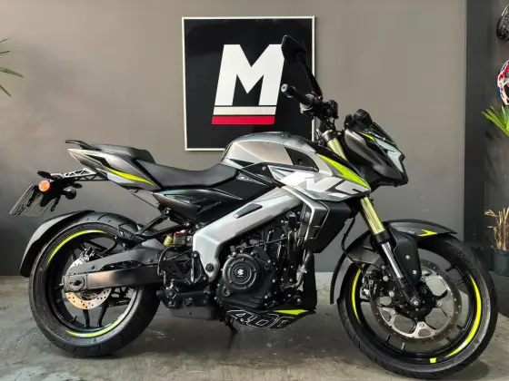 BAJAJ DOMINAR NS400Z BAJAJ DOMINAR NS400Z